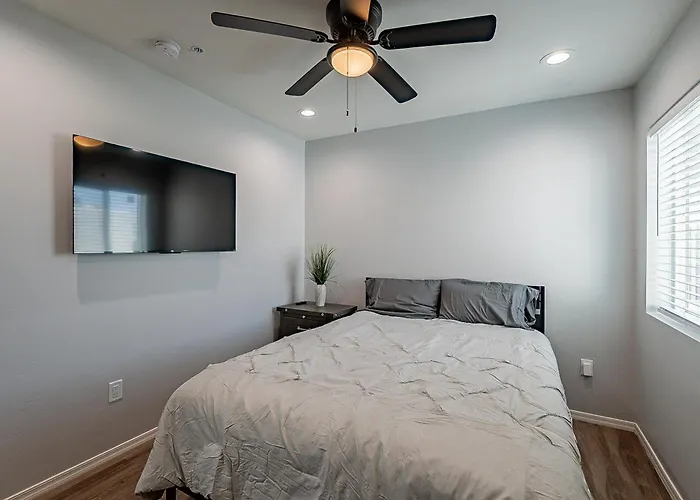 Modern Updated Luxury Triplex Ev Charging