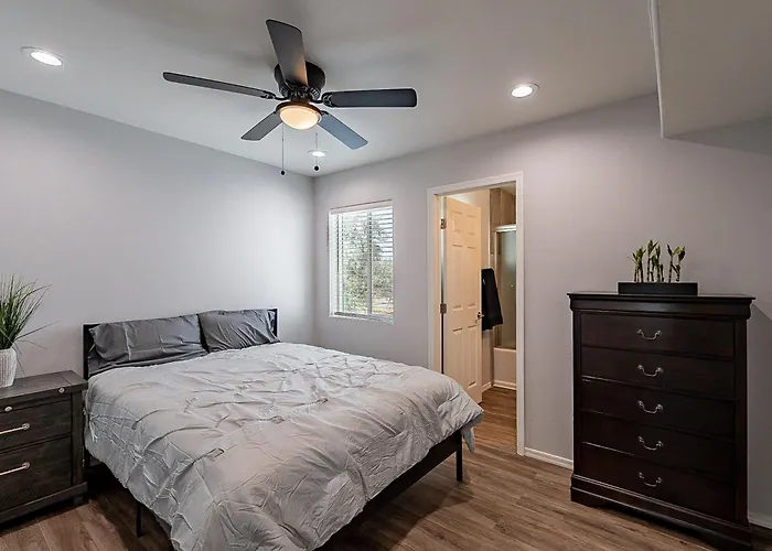 Modern Updated Luxury Triplex Ev Charging * Tucson