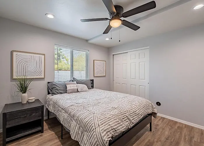 Holiday home Modern Updated Luxury Triplex Ev Charging Tucson