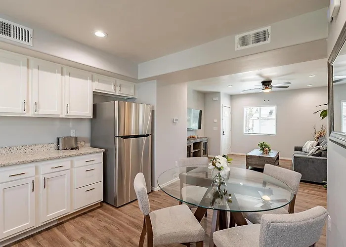 Holiday home Modern Updated Luxury Triplex Ev Charging Tucson