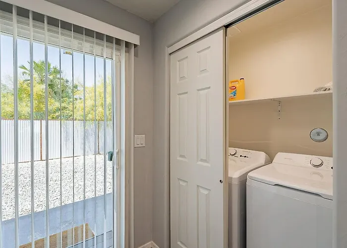 Holiday home Modern Updated Luxury Triplex Ev Charging Tucson